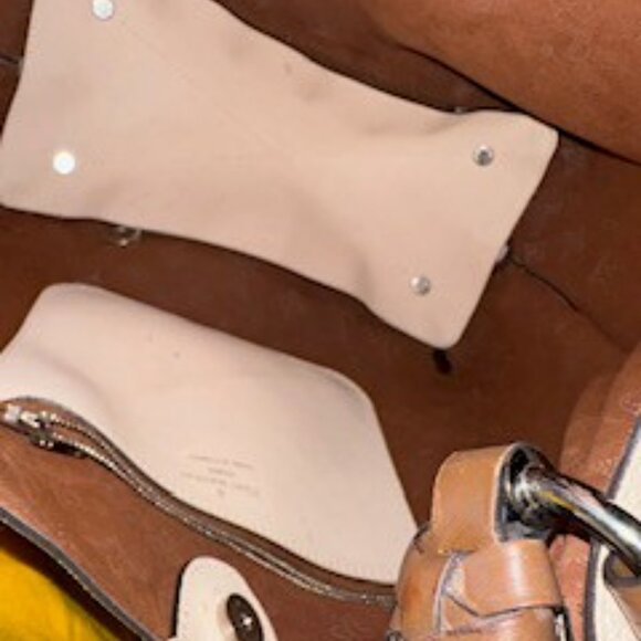 Louis Vuitton Cream and Brown Shoulder Bag - Picture 4 of 12